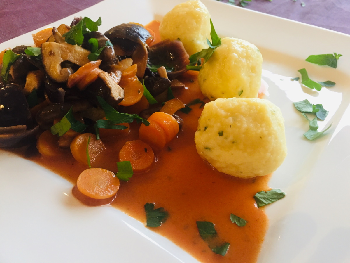 Pilz Ragout mit Kartoffelklößen – GVG – Voigt-Gempp